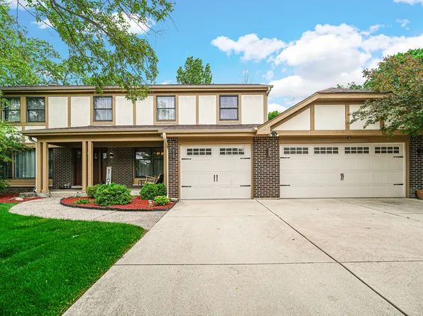3818 Russett Ln, Northbrook, IL 60062