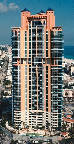 1st image of 300 S Pointe Dr APT 4001