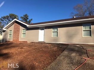 2885 Woodfield Dr, Rex, GA 30273