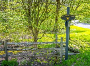 32 Old Homestead Ln, South Kent, CT 06785