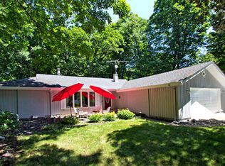 N2324 Geneva Oak Trl, Lake Geneva, WI 53147