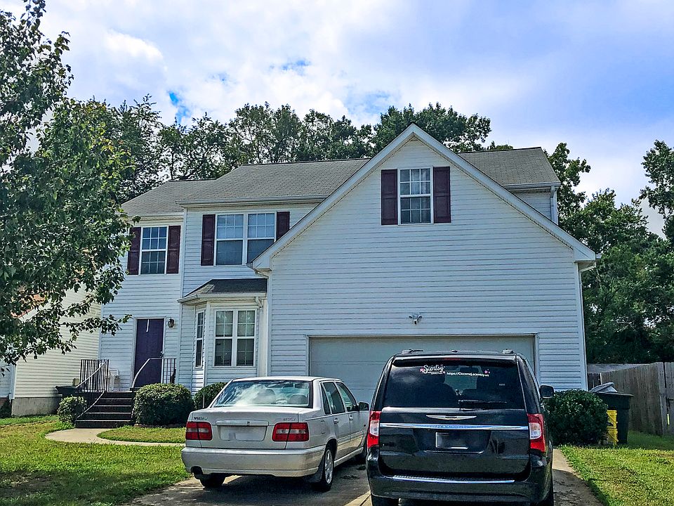 2nd image of 16 Saint Johns Dr