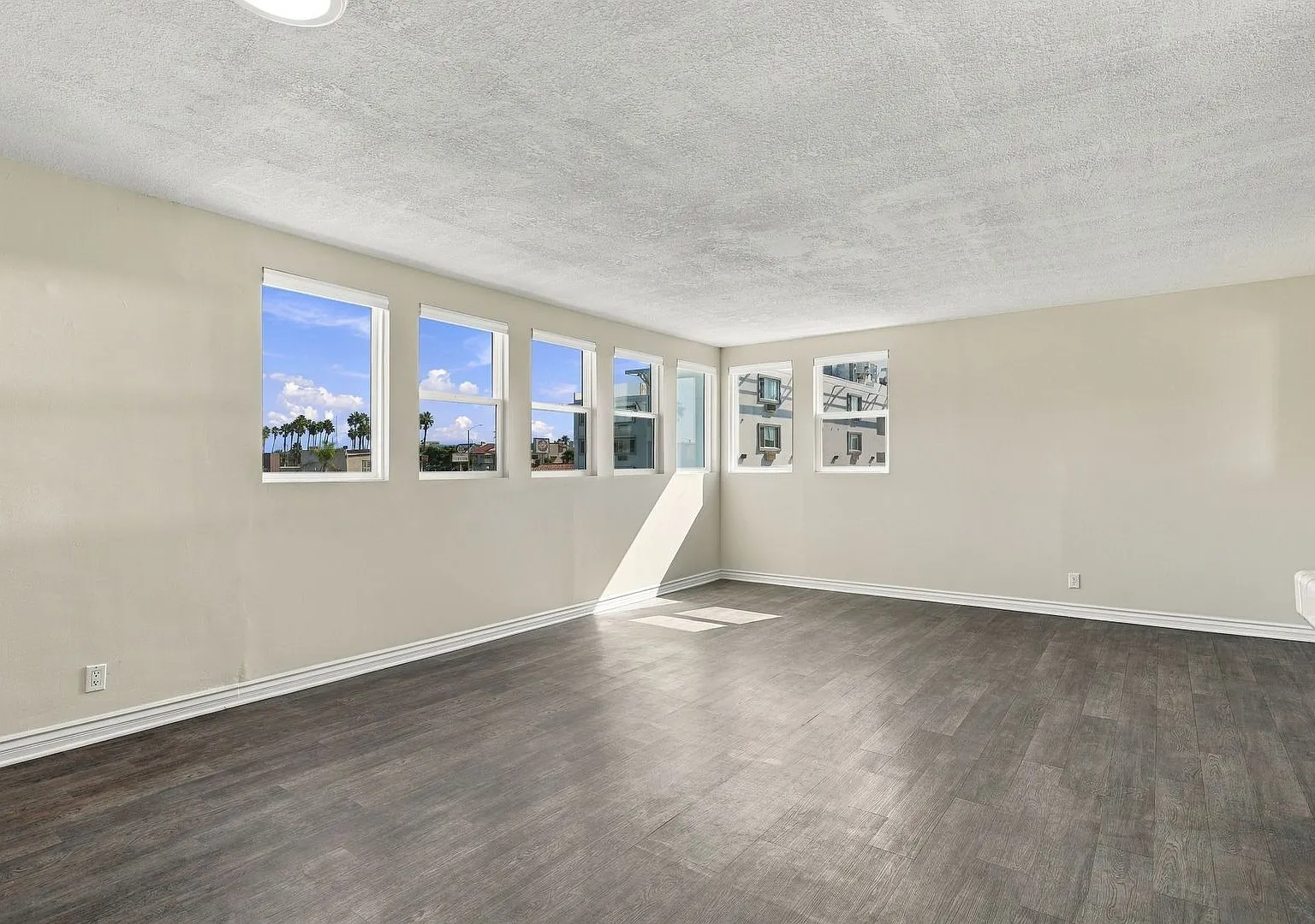 215 Prospect — Photo 2
