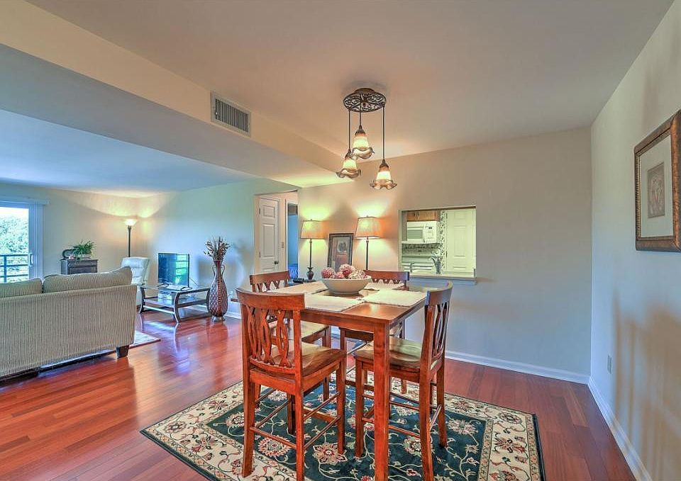 2nd image of 1585 Fort Henry Dr APT 6E