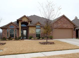 2029 Mountain Hawk Dr, Fort Worth, TX 76177