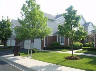 7418 Lincoln Ave #D, Skokie, IL 60076