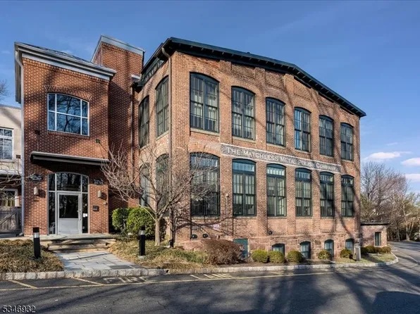 25 Clark St, Unit 202 #202, Glen Ridge Boro Twp., NJ 07028