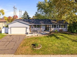 9909 Oakland Ave S, Bloomington, MN 55420