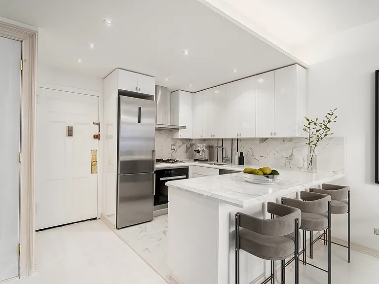 145 W 58th St #3C — Photo 10
