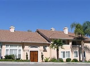 4819 Reforma Rd, Woodland Hills, CA 91364