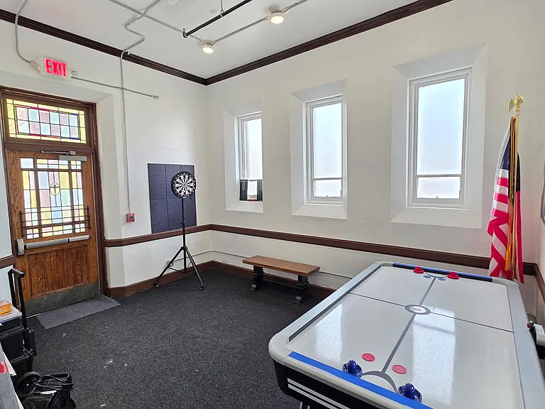 401 Olo Street - Former Church Parish Converted In Luxury Apartments! — Photo 40