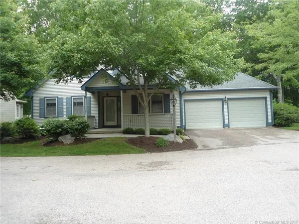 6 Carlisle Ln, Niantic, CT 06357