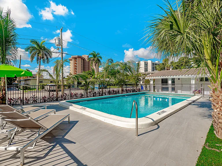 421 Sunset Dr #3 — Photo 10