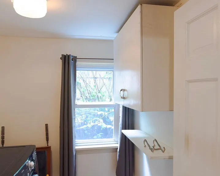 217 Columbia St — Photo 57