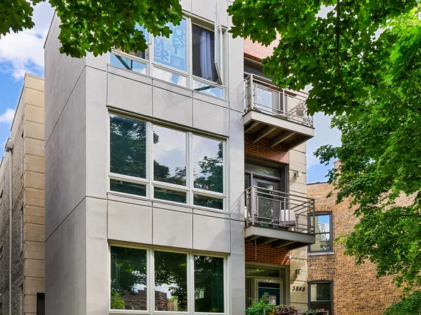 3848 W Wrightwood Ave #2, Chicago, IL 60647