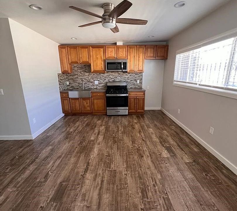 1st image of 626 W 78th St APT 7