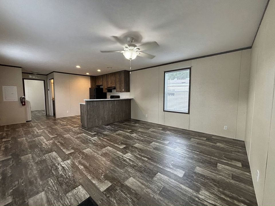 43627 W Morgan Ct #208, photo 3