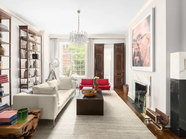 138 East 95th Street image 2 of 21