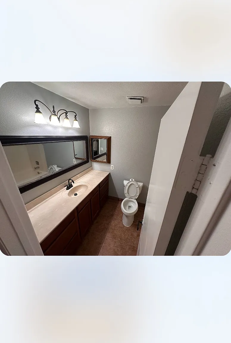 3 bed, 2.5 bath, 1705 sqft, $675 — Photo 4