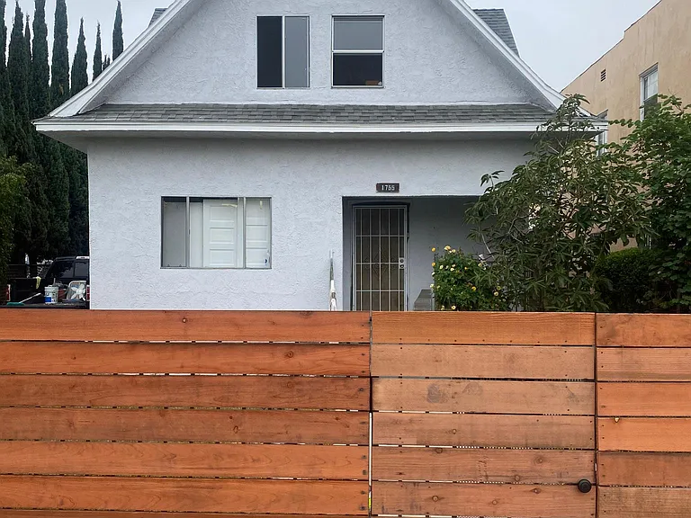 1755 Pine Ave #A — Photo 1