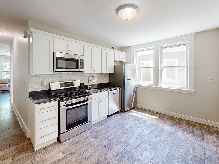 254 Orchard St #2 — Photo 2