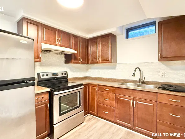 27 Middlecote Dr, Ajax, ON