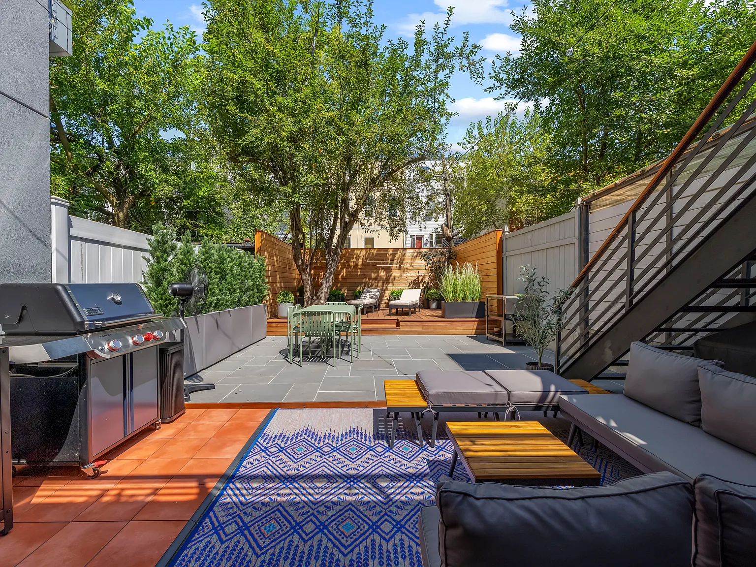 649 De Kalb Avenue — Photo 2