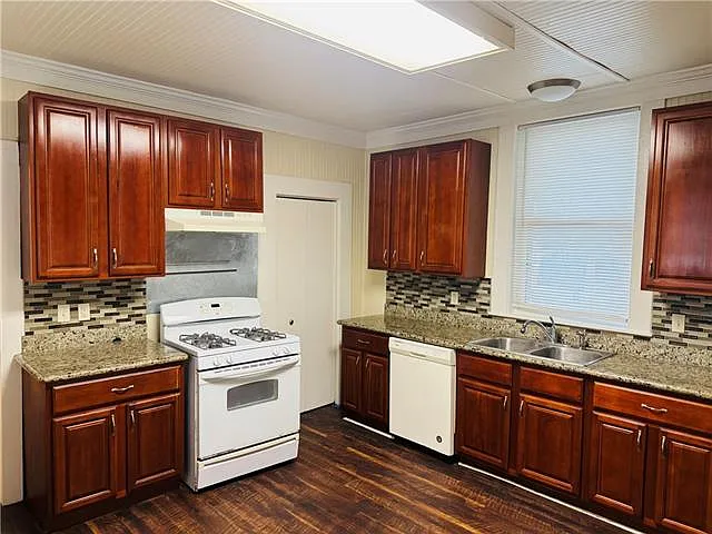 304 Oak Ave — Photo 7
