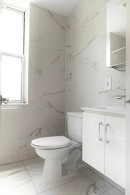 Rented by SERHANT. | media 6