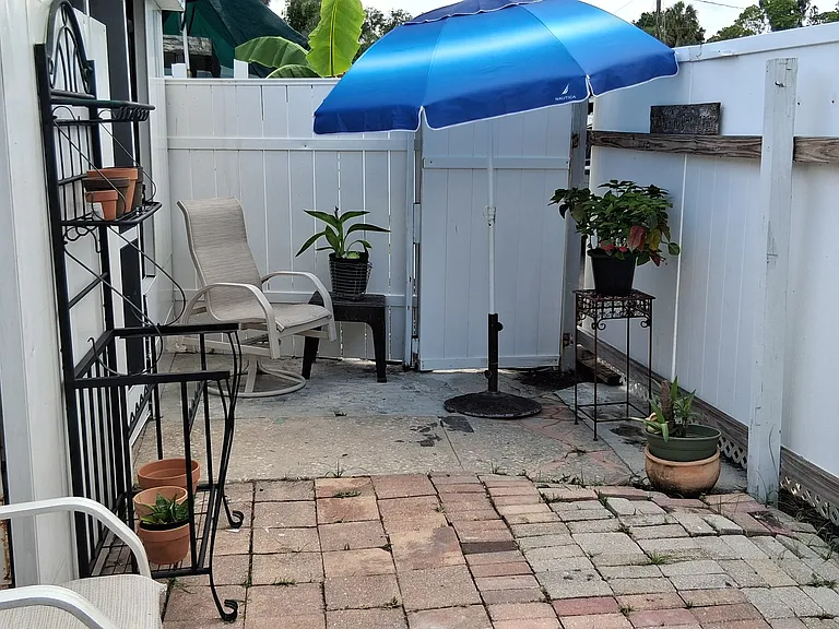 1731 Ixora Dr — Photo 16