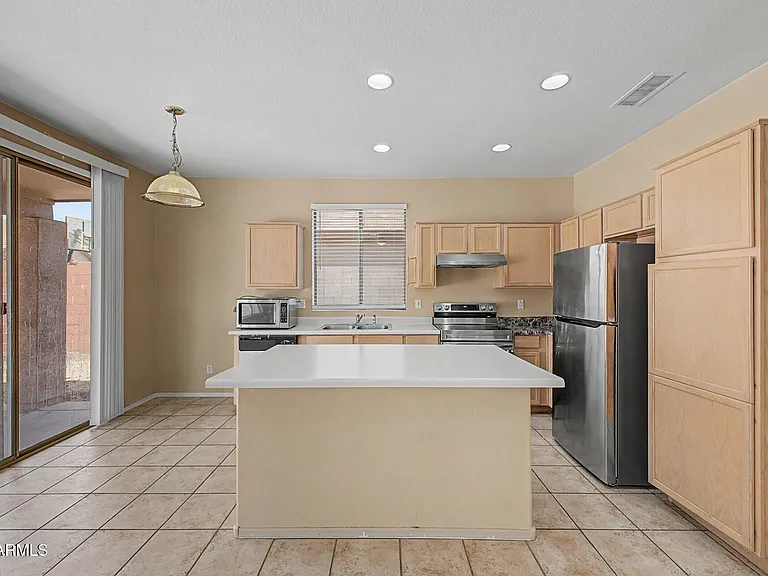 6622 W Golden Ln — Photo 12