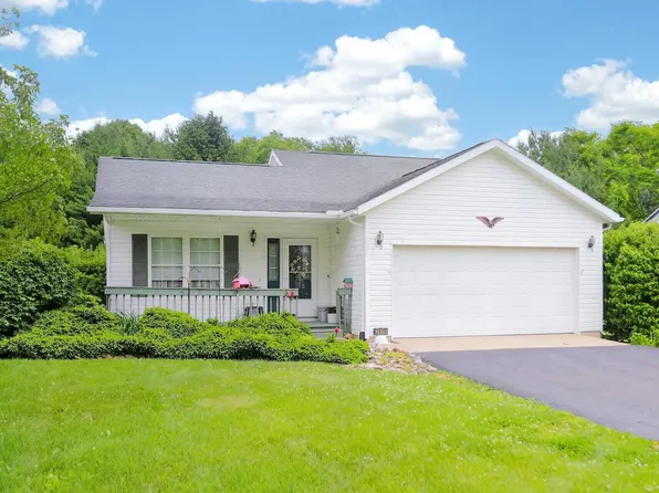 3658 Apple Valley Dr, Howard, OH 43028