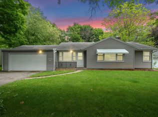 136 N Lauderdale Dr, Kalamazoo, MI 49006