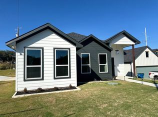 2600 San Gabriel Dr, Granbury, TX 76048