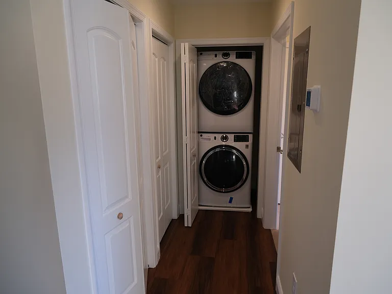 236 S Richmond St #106 — Photo 5