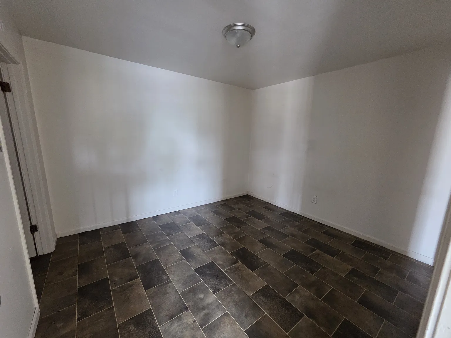 200 Rue Basin - 1 — Photo 4