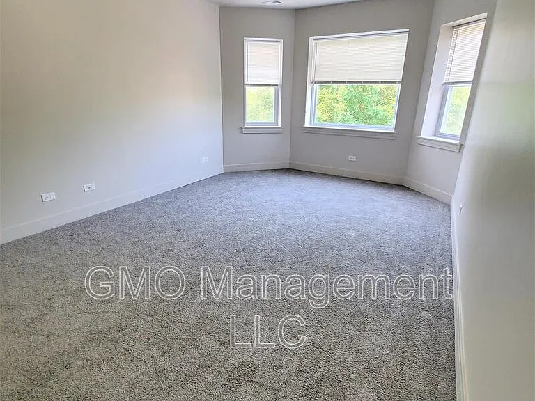 1511 S Keeler Ave #1 — Photo 2