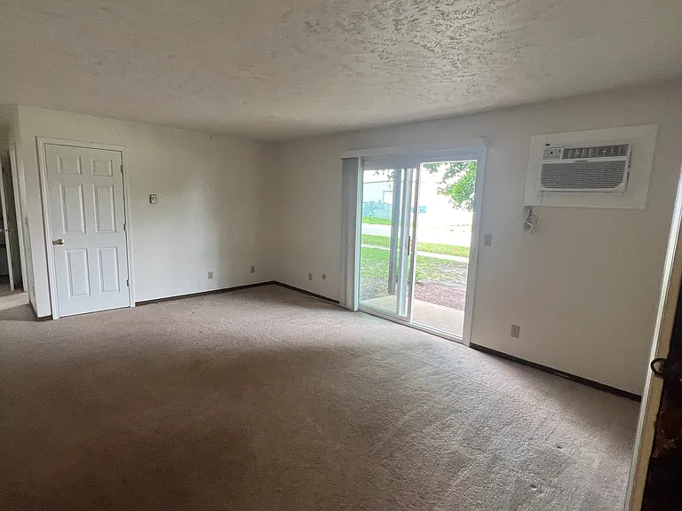 1181 S Buchanan St — Photo 7