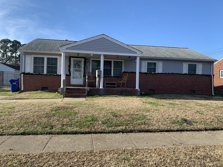 1st image of 404 Bertha Ln