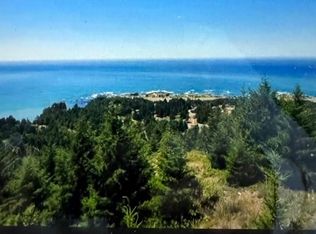 142 Parsons Rd, Whitethorn, CA 95589