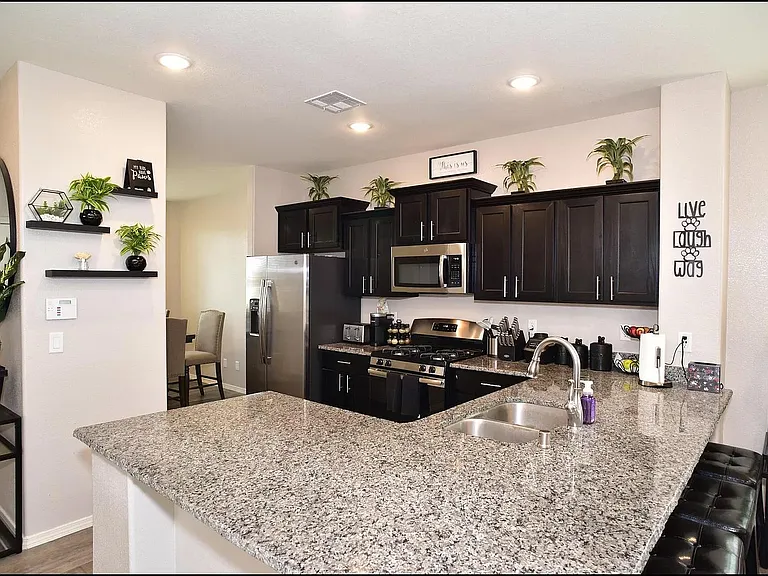 1016 Seahawk Pl — Photo 30