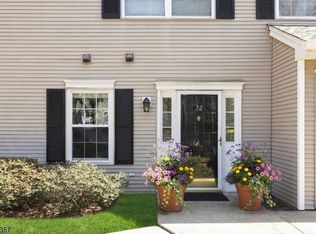 52 Greenbrook Dr #52, Bloomfield, NJ