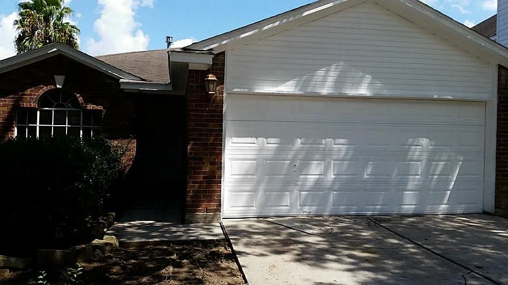 3 bed, 1226 sqft, $1,550 — Photo 1