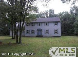 150 Mount Jefferson Dr, Effort, PA 18330