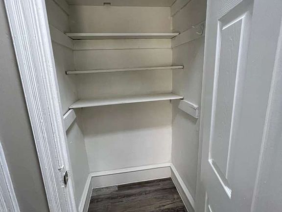 2nd image of 325-327 N Broad St #3