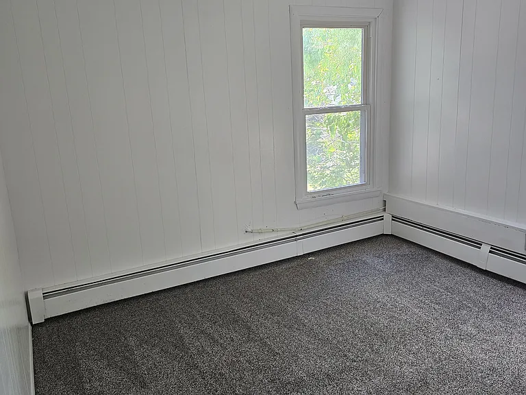 111 La Grange St — Photo 14