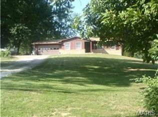 1052 Highway P, O'Fallon, MO 63366