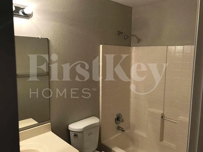 3313 N 85th Ln — Photo 11