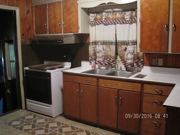 3rd image of 126 Arlington Ave