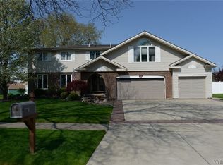 1288 Ivygreen Ct, North Tonawanda, NY